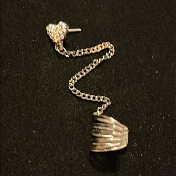 Heart Shape Rhinestone Earring Clip - Picture 14 of 16